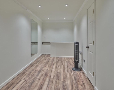 51 Meadow Lane - Photo Thumbnail 30