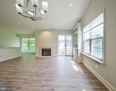 51 Meadow Lane - Photo Thumbnail 6