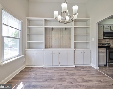 51 Meadow Lane - Photo Thumbnail 5