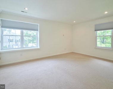 51 Meadow Lane - Photo Thumbnail 18