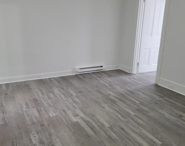 1801 S Main Street - Photo Thumbnail 10