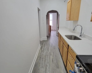 1801 S Main Street - Photo Thumbnail 3