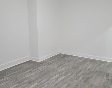 1801 S Main Street - Photo Thumbnail 11