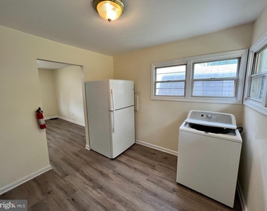 1008 Terrace Boulevard - Photo Thumbnail 5