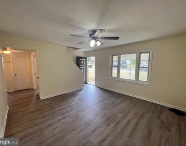 1008 Terrace Boulevard - Photo Thumbnail 4