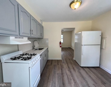 1008 Terrace Boulevard - Photo Thumbnail 6