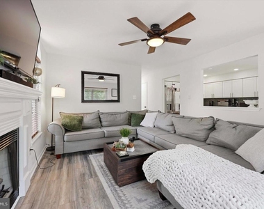 12 Timbercrest Drive - Photo Thumbnail 5