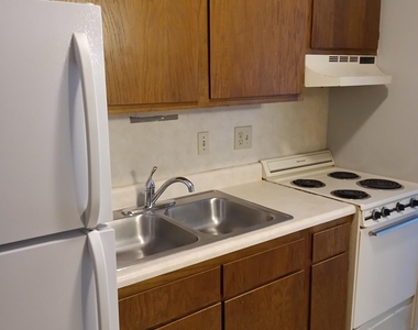 4700 Westgrove Street - Photo Thumbnail 4
