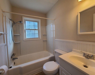 229 Urban Drive - Photo Thumbnail 7