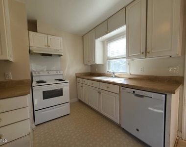 229 Urban Drive - Photo Thumbnail 9