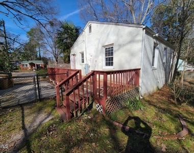 229 Urban Drive - Photo Thumbnail 13
