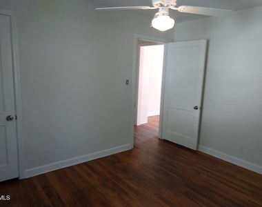 229 Urban Drive - Photo Thumbnail 4