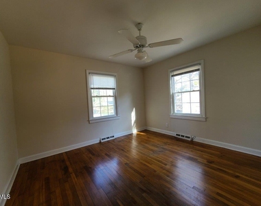 229 Urban Drive - Photo Thumbnail 6