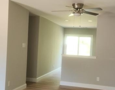 4 Harrington Lane - Photo Thumbnail 3
