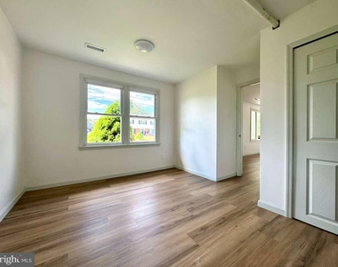 7420 Wyndam Road - Photo Thumbnail 5