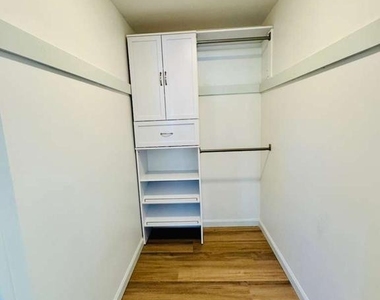 7420 Wyndam Road - Photo Thumbnail 9