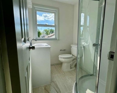 7420 Wyndam Road - Photo Thumbnail 11