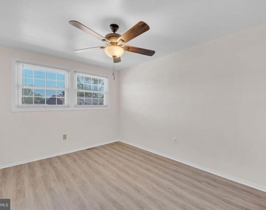 40 Rittenhouse Drive - Photo Thumbnail 20