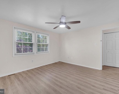 40 Rittenhouse Drive - Photo Thumbnail 24