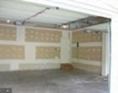 10824 Anderson Drive - Photo Thumbnail 23