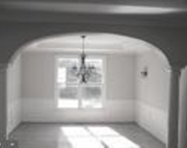 10824 Anderson Drive - Photo Thumbnail 7