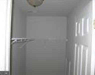 10824 Anderson Drive - Photo Thumbnail 12