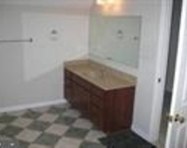 10824 Anderson Drive - Photo Thumbnail 10