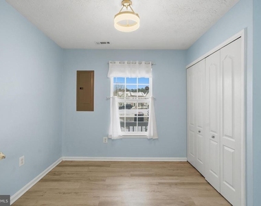 22713 Othello Lane - Photo Thumbnail 7