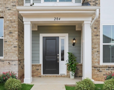 101 Decatur Drive - Photo Thumbnail 18