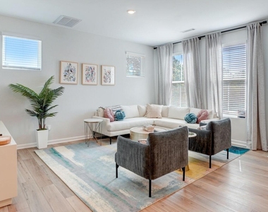 101 Decatur Drive - Photo Thumbnail 22