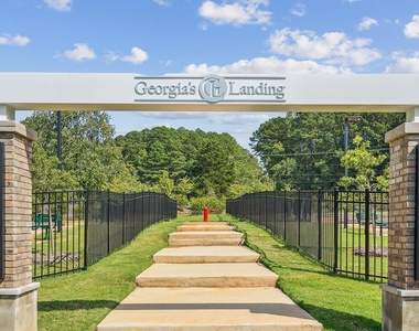 101 Decatur Drive - Photo Thumbnail 3