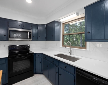3804 Zenith Place - Photo Thumbnail 9