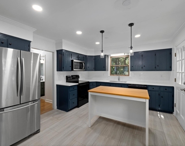 3804 Zenith Place - Photo Thumbnail 7