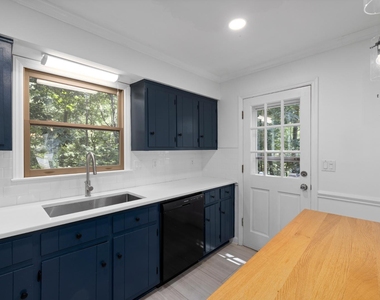 3804 Zenith Place - Photo Thumbnail 10