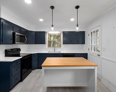 3804 Zenith Place - Photo Thumbnail 8