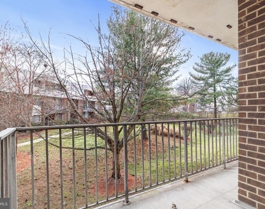 10239 Prince Place - Photo Thumbnail 9