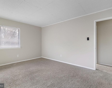 10239 Prince Place - Photo Thumbnail 32
