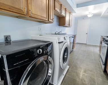 10239 Prince Place - Photo Thumbnail 17