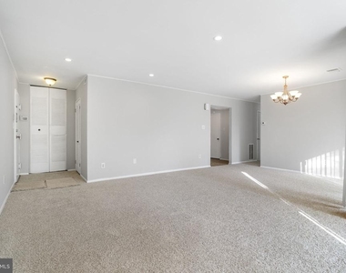 10239 Prince Place - Photo Thumbnail 2