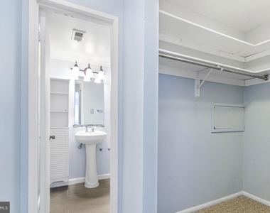 10239 Prince Place - Photo Thumbnail 29