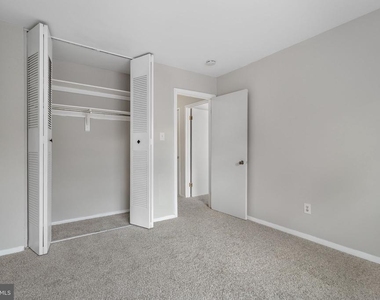 10239 Prince Place - Photo Thumbnail 24