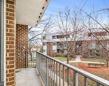 10239 Prince Place - Photo Thumbnail 10