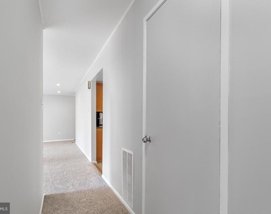 10239 Prince Place - Photo Thumbnail 20