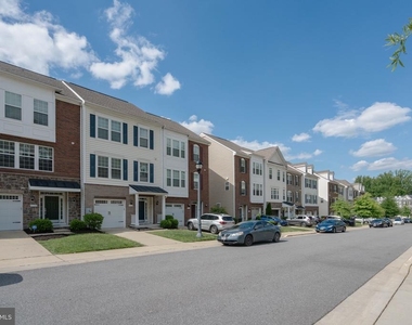 5004 Forest Pines Drive - Photo Thumbnail 3