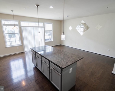 5004 Forest Pines Drive - Photo Thumbnail 7