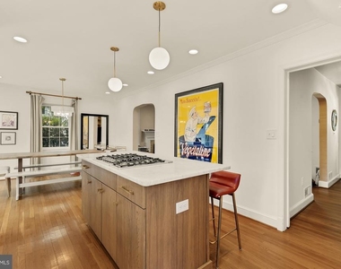 7208 Delfield Street - Photo Thumbnail 11