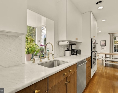 7208 Delfield Street - Photo Thumbnail 13