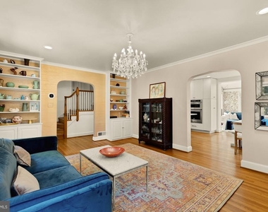 7208 Delfield Street - Photo Thumbnail 5