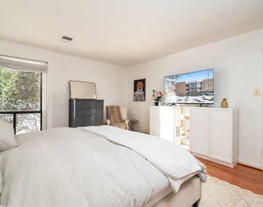 2110 Bonnywood Lane - Photo Thumbnail 12
