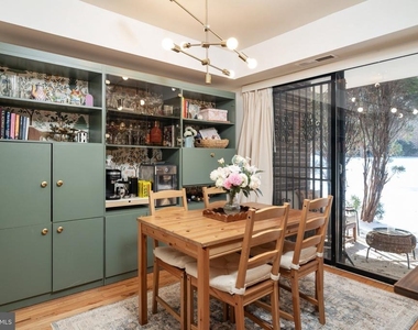 2110 Bonnywood Lane - Photo Thumbnail 10